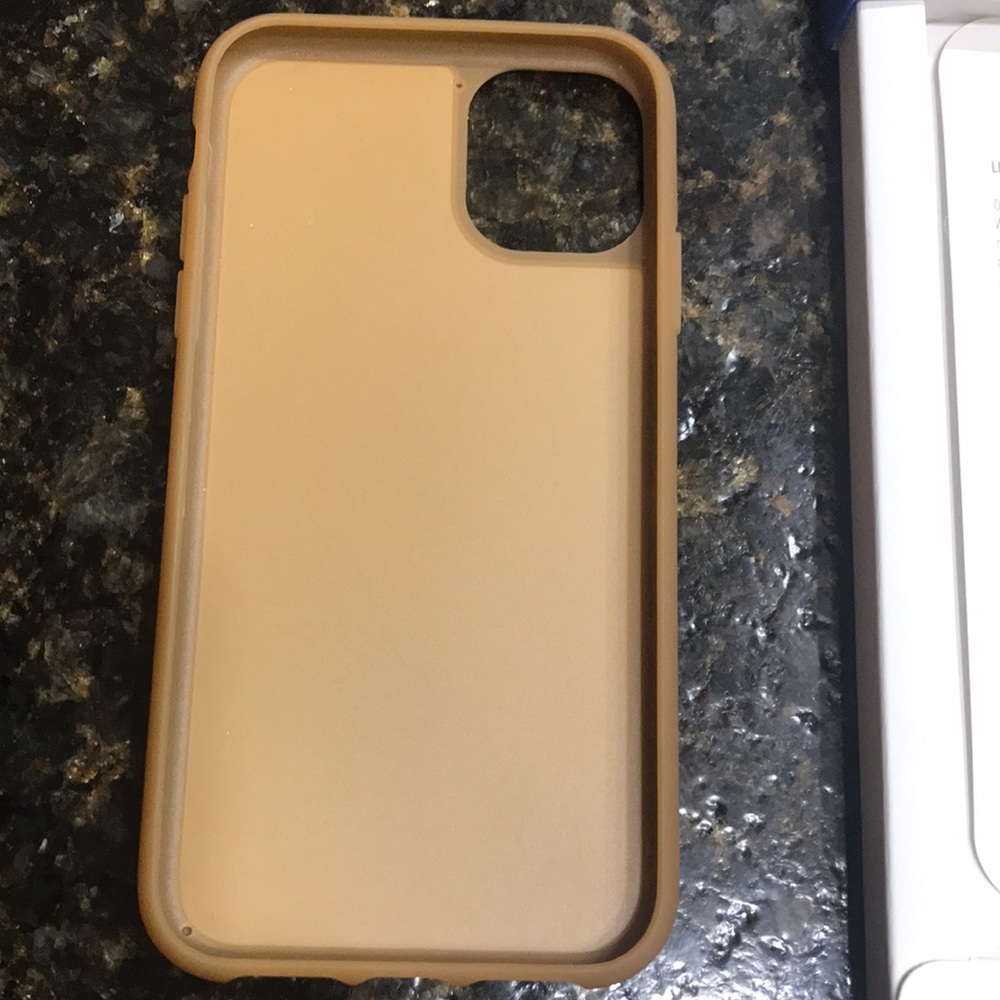 Adidas iPhone 11 Three Stripes Camo Snap Case NEW - Picture 7 of 10